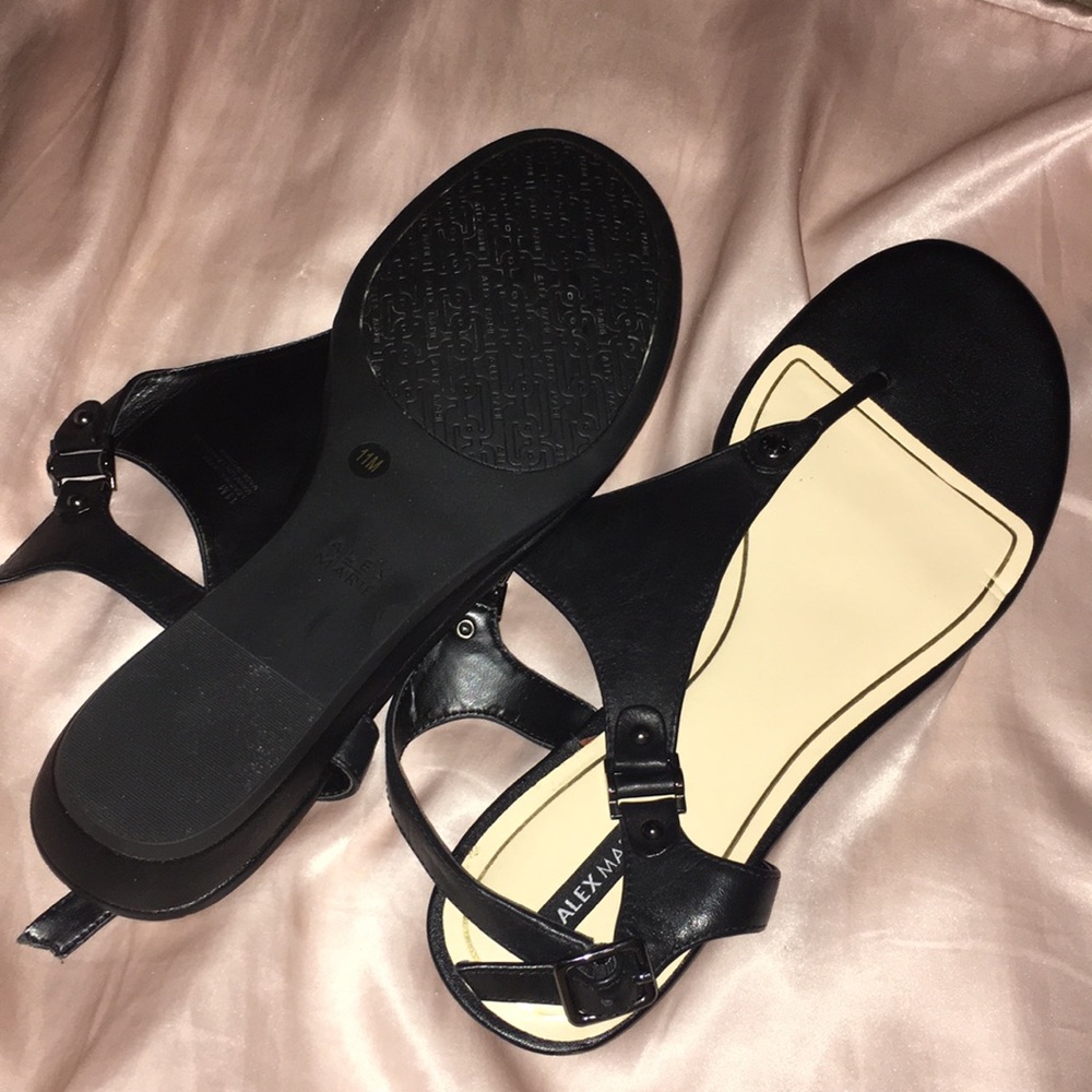 Black sandals!